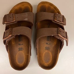 Kids brown Birkenstock Arizona